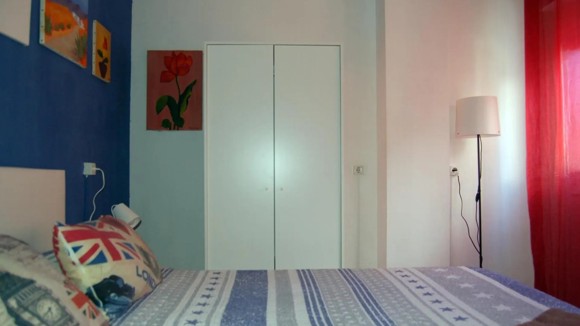 Homestay Habitacion Individual Luna & Tambor Room Almeria Spain